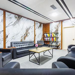 Rich Park Hotel